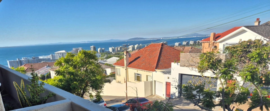 1 Bedroom Property for Sale in Sea Point Western Cape